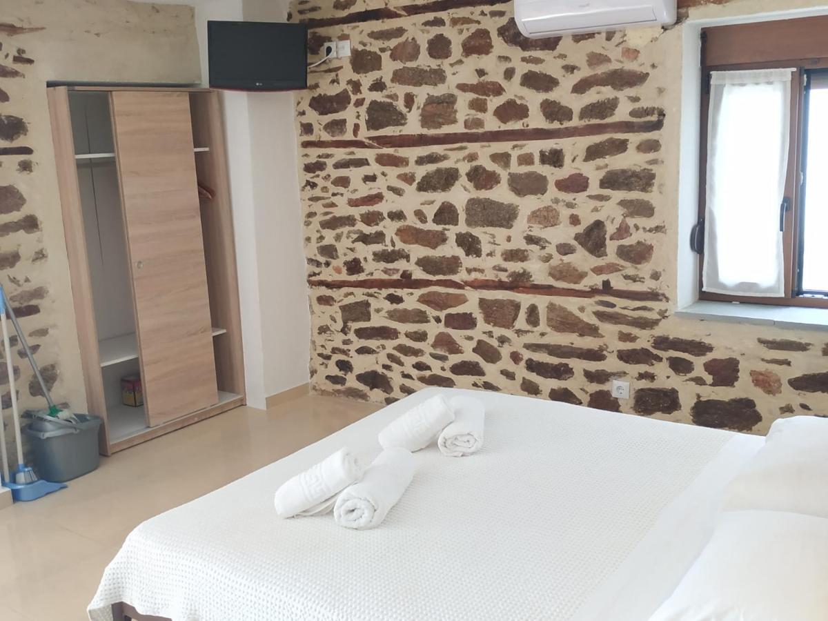 圣尼古拉奥斯Marianthi'S Stone House别墅 外观 照片