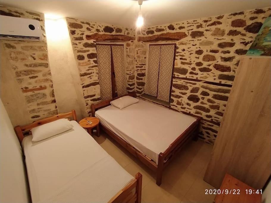 圣尼古拉奥斯Marianthi'S Stone House别墅 外观 照片